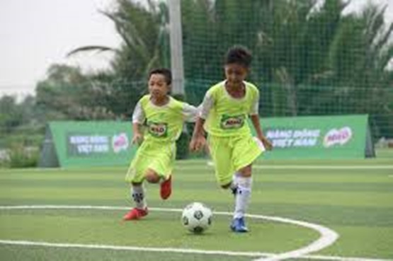 bóng đá nhi đồng 