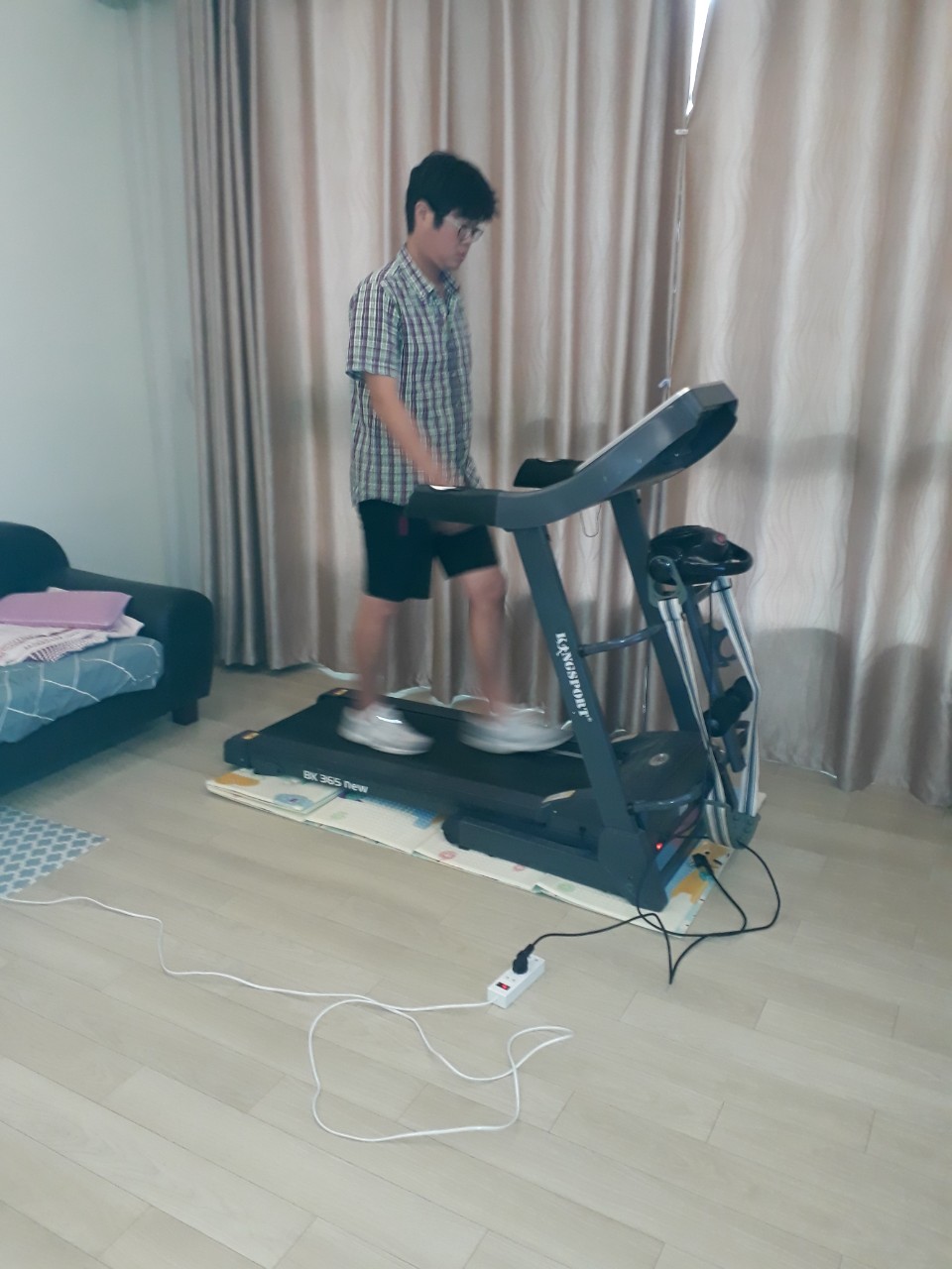 cho thuê máy chạy bộ điện tại nhà 